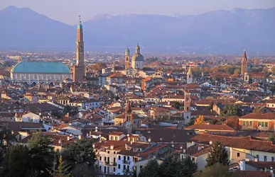 vicenza.jpg vicenza.jpg